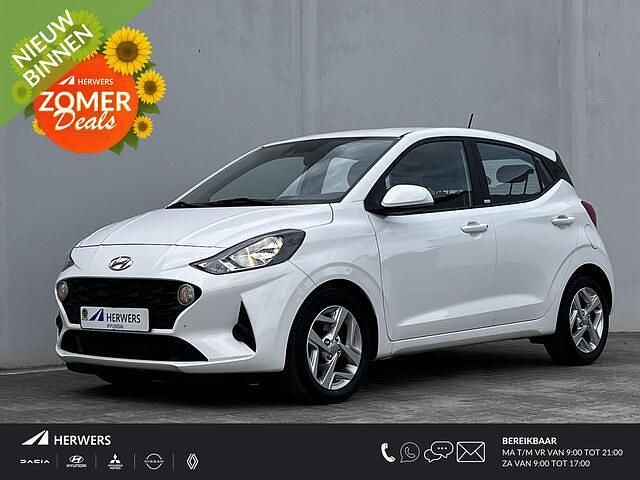 Polar white solid Gebruikt 2020 Hyundai i10 Comfort Hatchback | € 10.985 (Eerlijke prijs) - Afbeelding 1/4
