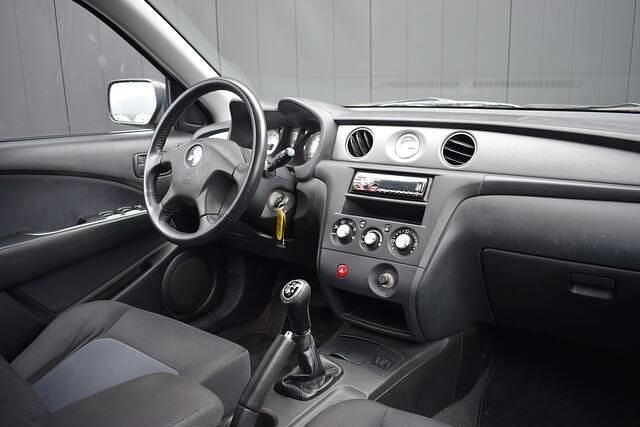 Occasion Mitsubishi Outlander Invite+ 136 PK (100 kW) 2006 Grijs (metallic) SUV