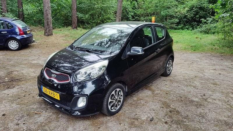 Zwart Gebruikt 2012 Kia Picanto Spirit Hatchback | € 6.000 (Eerlijke prijs) - Afbeelding 1/4