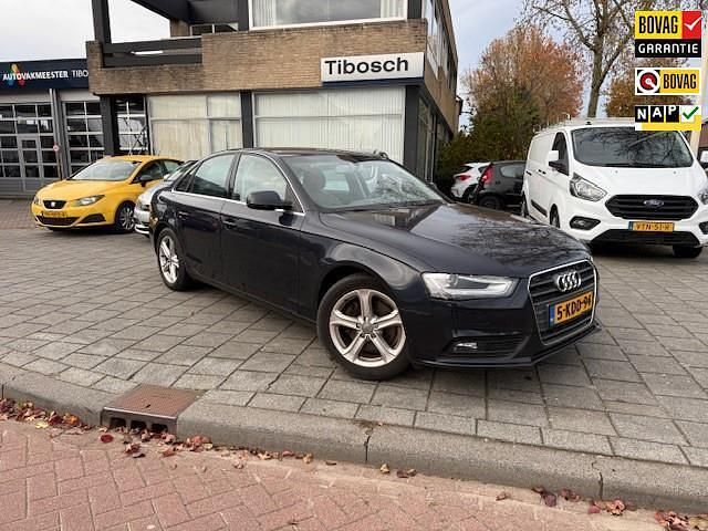 Blauw Gebruikt 2013 Audi A4 Business Sedan | € 13.950 - Afbeelding 1/4