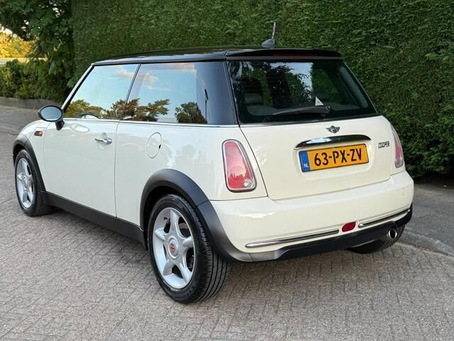 Occasion Mini Cooper Chili 116 PK (85 kW) 2005 Wit Hatchback