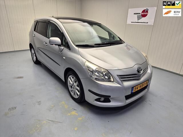 Grijs Occasion 2010 Toyota Verso Business Edition MPV | € 10.940 (Iets duurder) - Afbeelding 1/4