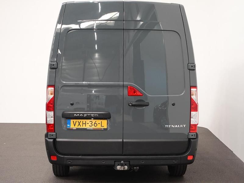 Occasion Renault Master 150 PK (110 kW) 2023 Grijs Van