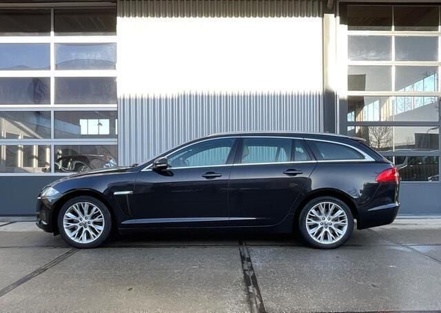 Occasion Jaguar XF Sportbrake Business Edition 200 PK (147 kW) 2013 Zwart Stationwagen