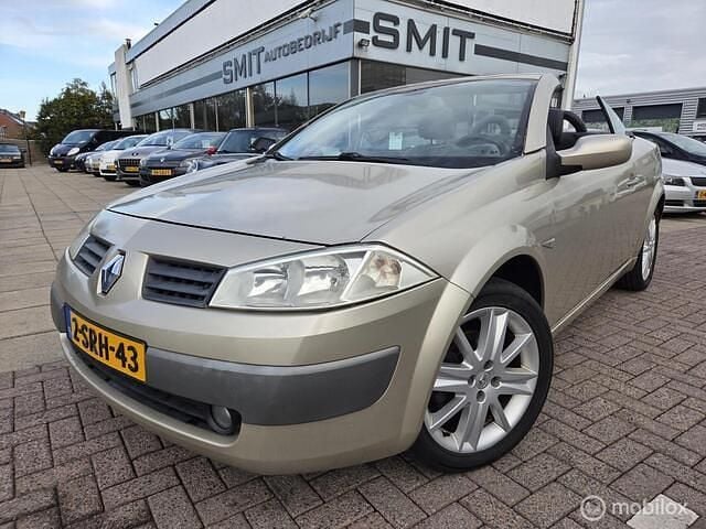 Beige Occasion 2004 Renault Mégane Cabriolet Luxe Cabriolet | € 950 (Super prijs) - Afbeelding 1/4