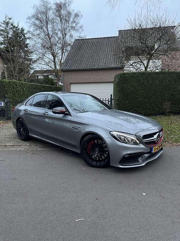 Grijs Occasion 2015 Mercedes C63 AMG AMG Sedan | € 48.950 - Afbeelding 1/4