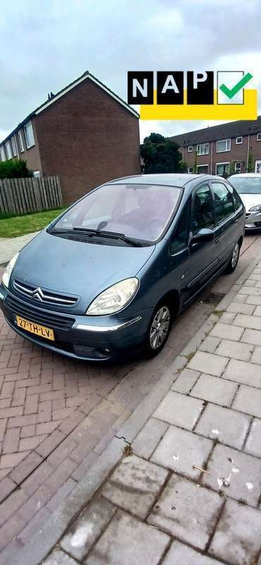 Grijs Gebruikt 2006 Citroën Xsara Picasso MPV | € 2.950 - Afbeelding 1/4
