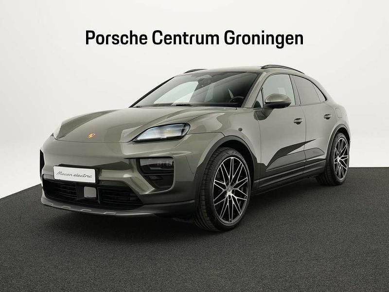 Groen, metallic lak Gebruikt 2025 Porsche Macan SUV | € 99.900 - Afbeelding 1/4