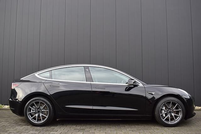 Occasion Tesla Model 3 Standard Range 239 kW (326 PK) 2020 Zwart Sedan