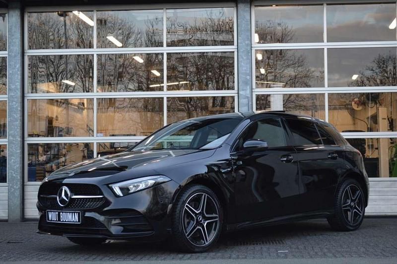 Occasion Mercedes A250 AMG 218 PK (160 kW) 2020 Zwart Hatchback