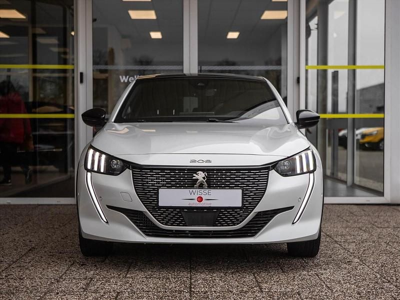 Hatchback Occasion 2021 Peugeot 208 GT Hatchback | € 18.745 (Eerlijke prijs) - Afbeelding 1/4
