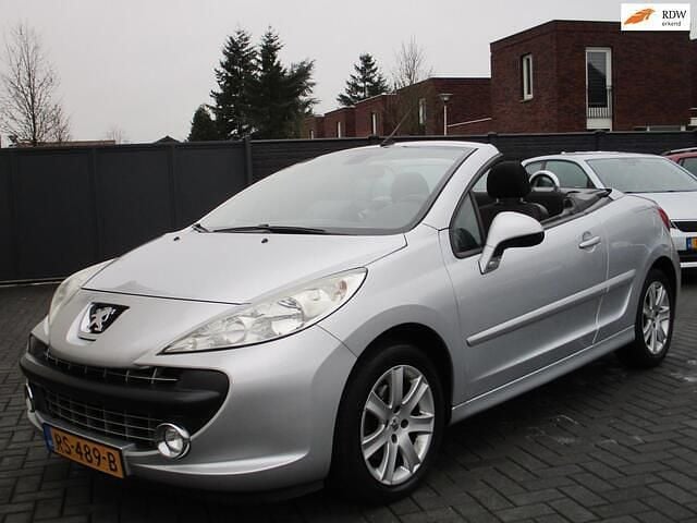 Grijs (metallic) Occasion 2009 Peugeot 207 CC Cabriolet | € 3.999 (Eerlijke prijs) - Afbeelding 1/4