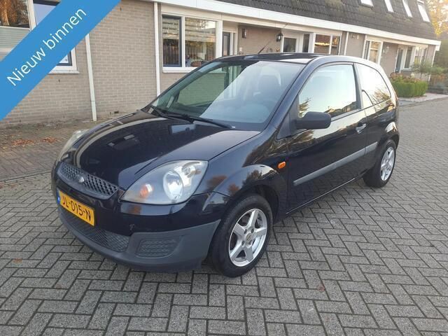 Blauw Gebruikt 2007 Ford Fiesta Style Hatchback | € 1.450 (Eerlijke prijs) - Afbeelding 1/4
