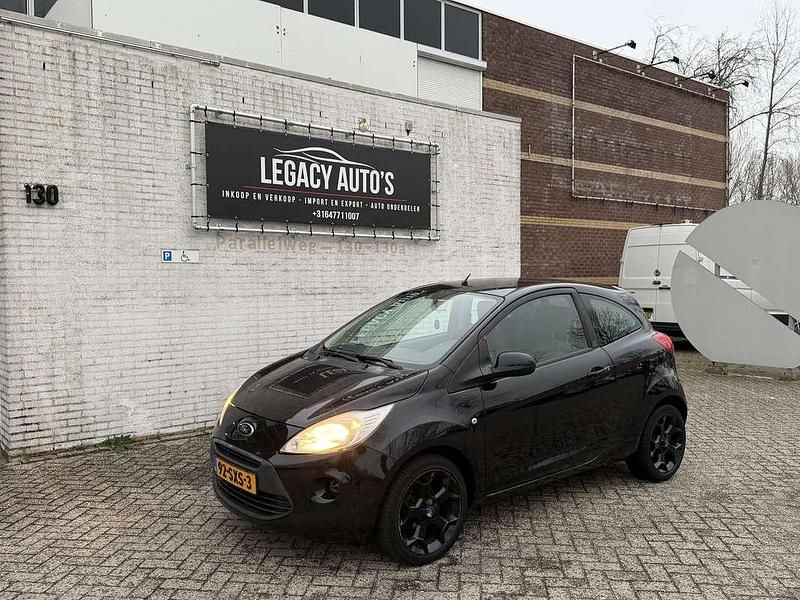 Zwart Gebruikt 2012 Ford Ka Cool & Sound Edition MPV | € 2.249 (Goede deal) - Afbeelding 1/4