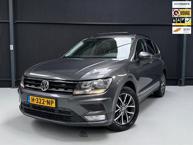 Grijs Gebruikt 2016 VW Tiguan SUV | € 14.950 (Duur) - Afbeelding 1/4