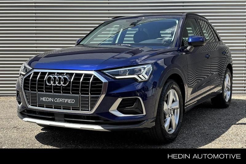 Blauw (metallic) Gebruikt 2022 Audi Q3 Advanced SUV | € 29.445 (Super prijs) - Afbeelding 1/4