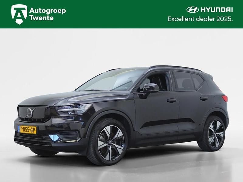 Zwart Gebruikt 2022 Volvo XC40 Plus SUV | € 29.450 (Super prijs) - Afbeelding 1/4