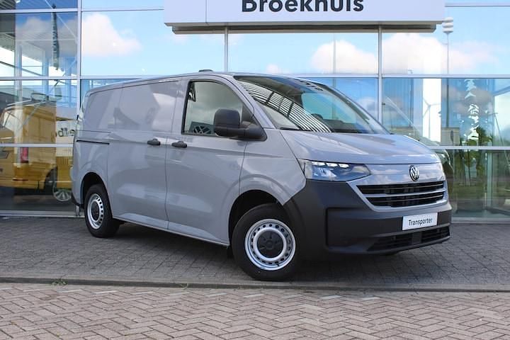 Occasion VW Transporter Life 150 PK (110 kW) 2024 Grijs Van