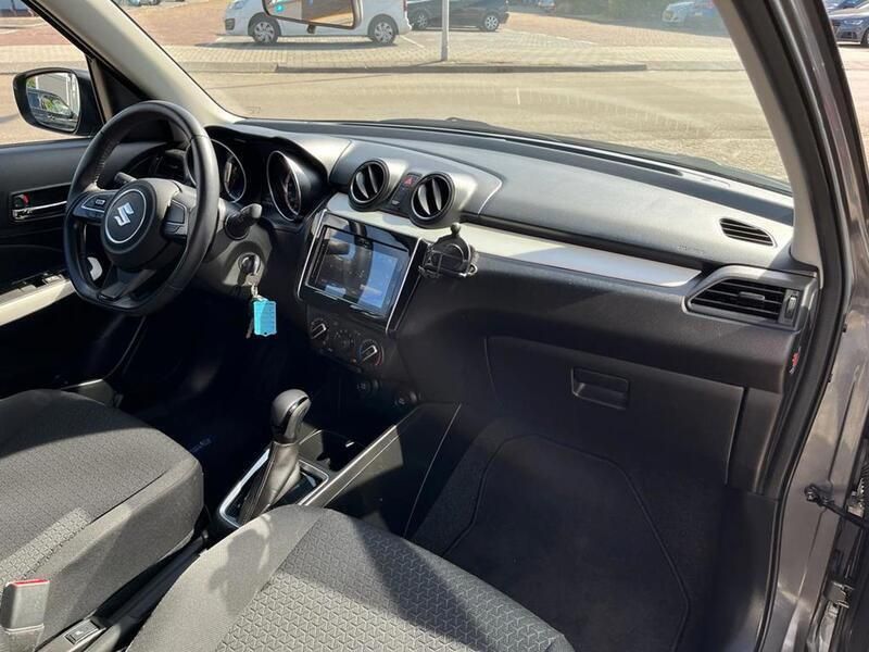 Grijs Gebruikt 2018 Suzuki Swift Hatchback | € 16.945 (Eerlijke prijs) - Afbeelding 1/4