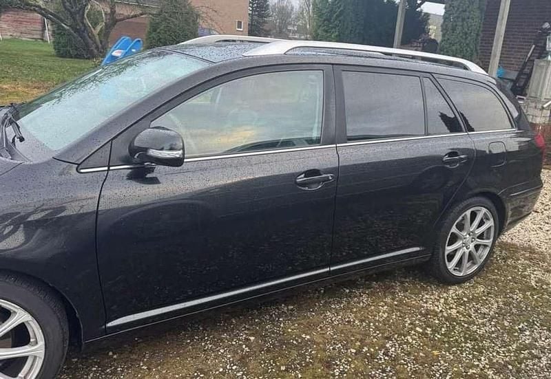 Zwart Gebruikt 2007 Toyota Avensis Sedan | € 1.500 (Super prijs) - Afbeelding 1/4