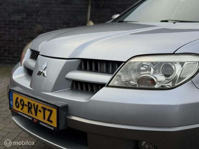 Occasion Mitsubishi Outlander Intense 159 PK (116 kW) 2005 Grijs SUV