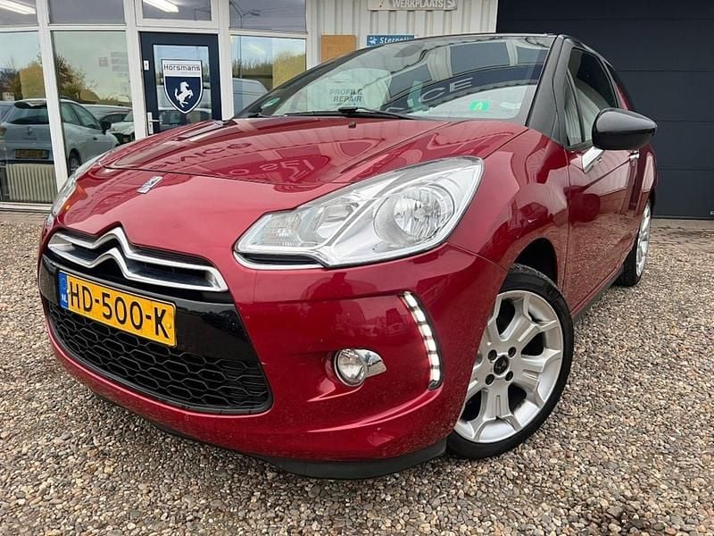 Rood Gebruikt 2010 Citroën DS3 So Chic Hatchback | € 3.740 (Goede deal) - Afbeelding 1/4