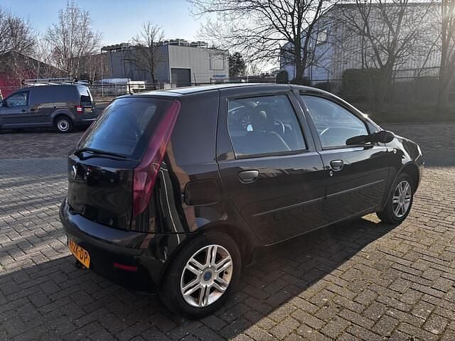 Occasion Fiat Punto Classica 60 PK (44 kW) 2008 Zwart Hatchback