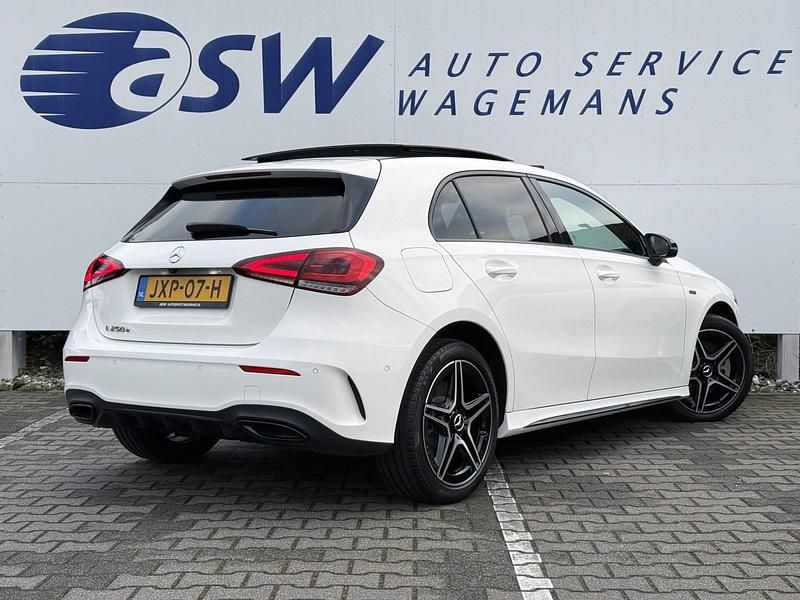 Occasion Mercedes A250 Business 218 PK (160 kW) 2020 Wit Hatchback