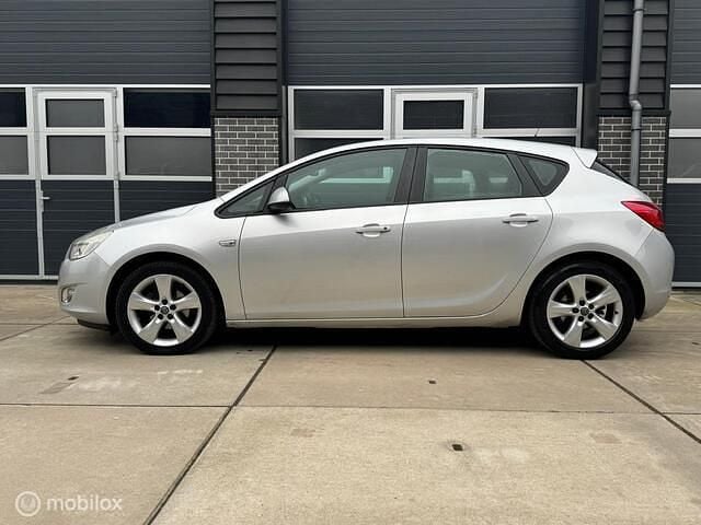 Occasion Opel Astra Sport 116 PK (85 kW) 2010 Grijs Hatchback
