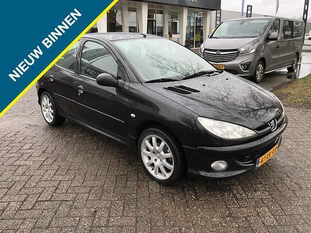 Occasion Peugeot 206 Forever 75 PK (55 kW) 2007 Zwart Hatchback
