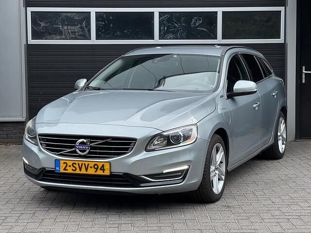 Grijs Gebruikt 2013 Volvo V60 Summum Stationwagen | € 6.995 (Goede deal) - Afbeelding 1/4