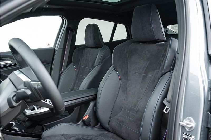 Nieuw BMW X2 Executive 156 PK (114 kW) 2026 Grijs SUV
