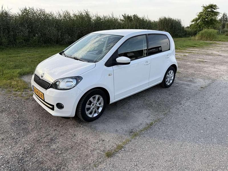 Wit Occasion 2016 Skoda Citigo Fresh Hatchback | € 6.400 (Eerlijke prijs) - Afbeelding 1/4