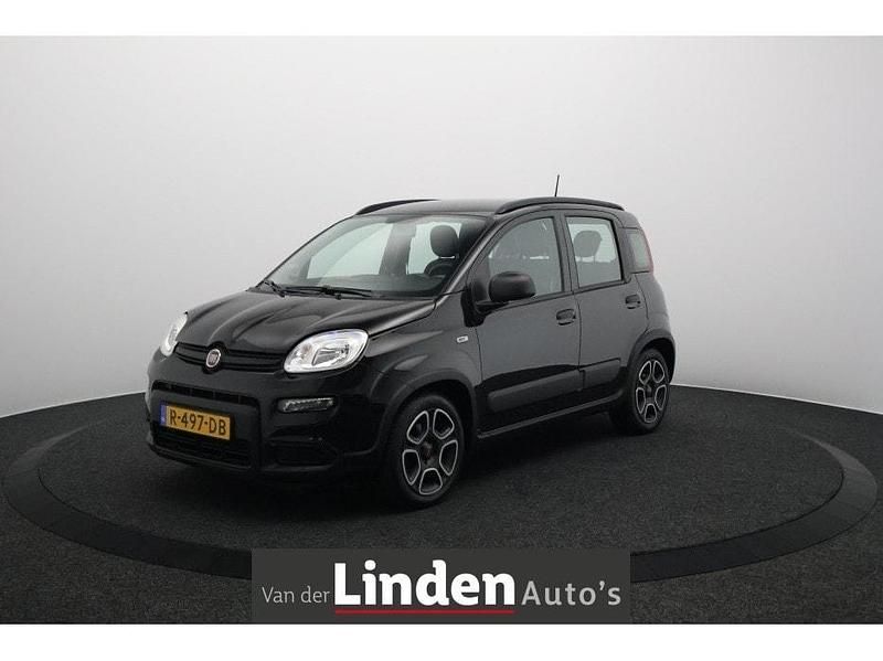 Zwart Gebruikt 2022 Fiat Panda City Life Hatchback | € 13.950 (Iets duurder) - Afbeelding 1/4