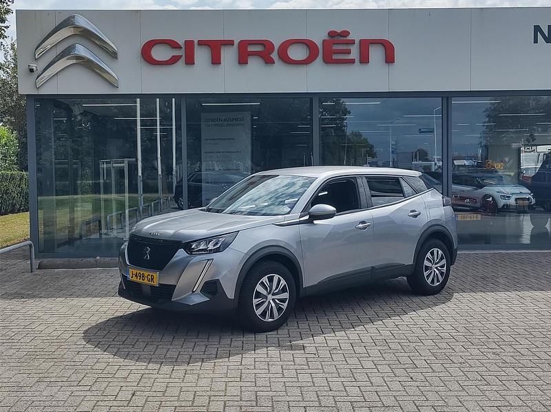 Grijs Gebruikt 2020 Peugeot 2008 Active SUV | € 16.740 (Eerlijke prijs) - Afbeelding 1/4