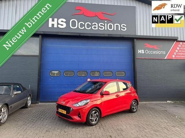 Rood Gebruikt 2020 Hyundai i10 Comfort Hatchback | € 14.950 (Eerlijke prijs) - Afbeelding 1/4