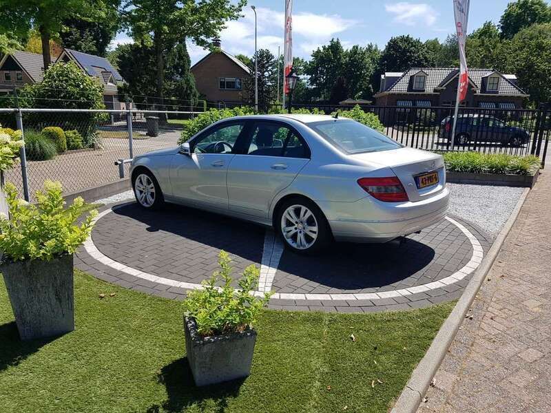 Zilver Gebruikt 2010 Mercedes C180 Sedan | € 11.500 (Iets duurder) - Afbeelding 1/2