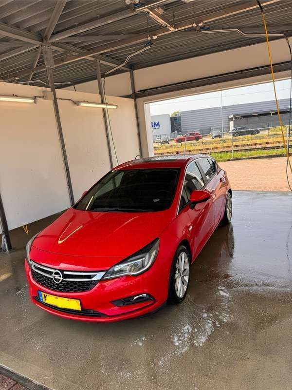 Gebruikt 2018 Opel Astra Selection Sedan | € 9.000 (Eerlijke prijs) - Afbeelding 1/4