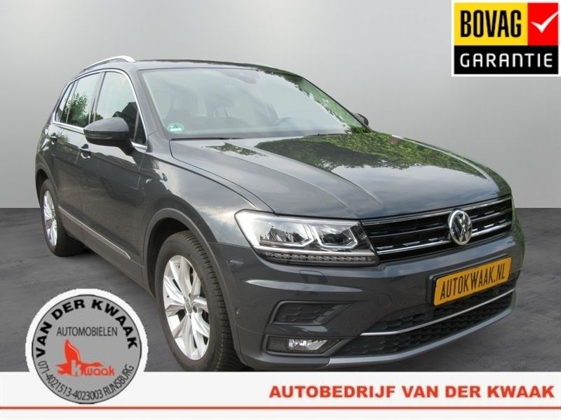 Grijs Gebruikt 2020 VW Tiguan SUV | € 25.950 (Super prijs) - Afbeelding 1/4