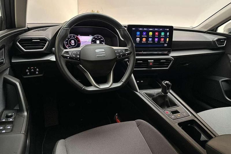 Occasion Seat Leon ST Business 110 PK (80 kW) 2023 Urban silver Stationwagen