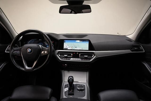 Occasion BMW 330 Executive 184 PK (135 kW) 2020 Blauw Sedan