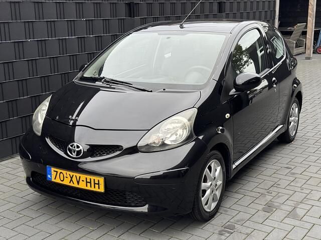 Zwart Gebruikt 2007 Toyota Aygo Hatchback | € 2.450 (Duur) - Afbeelding 1/4