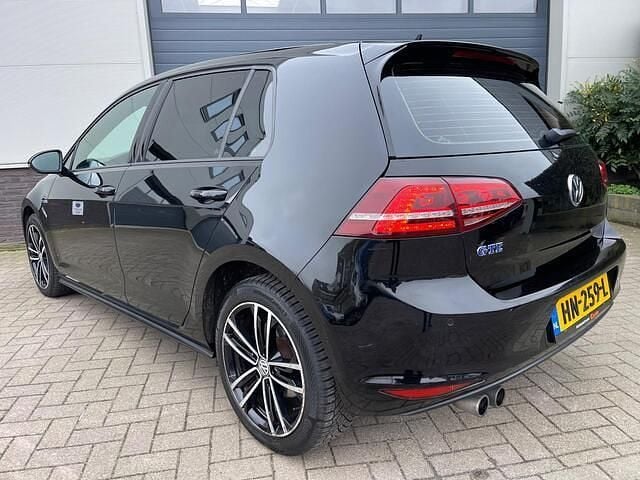 Occasion VW Golf VII GTE 150 PK (110 kW) 2015 Zwart (metallic) Hatchback