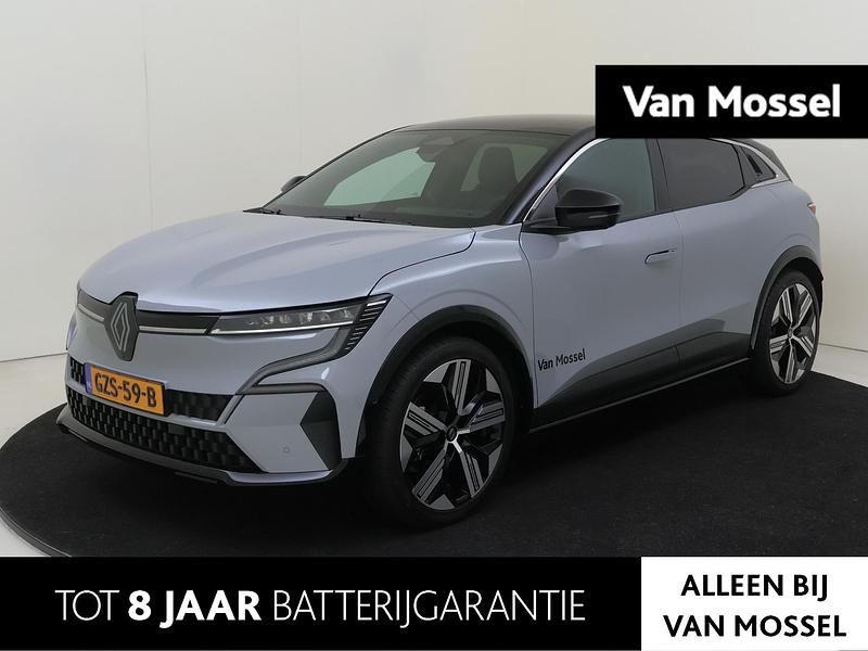 Grijs Gebruikt 2025 Renault Megane E-Tech Iconic Hatchback | € 37.940 (Duur) - Afbeelding 1/4