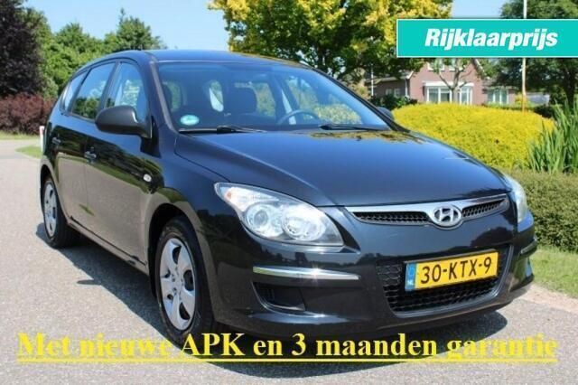 Zwart Gebruikt 2010 Hyundai i30 Active Stationwagen | € 4.250 (Eerlijke prijs) - Afbeelding 1/4