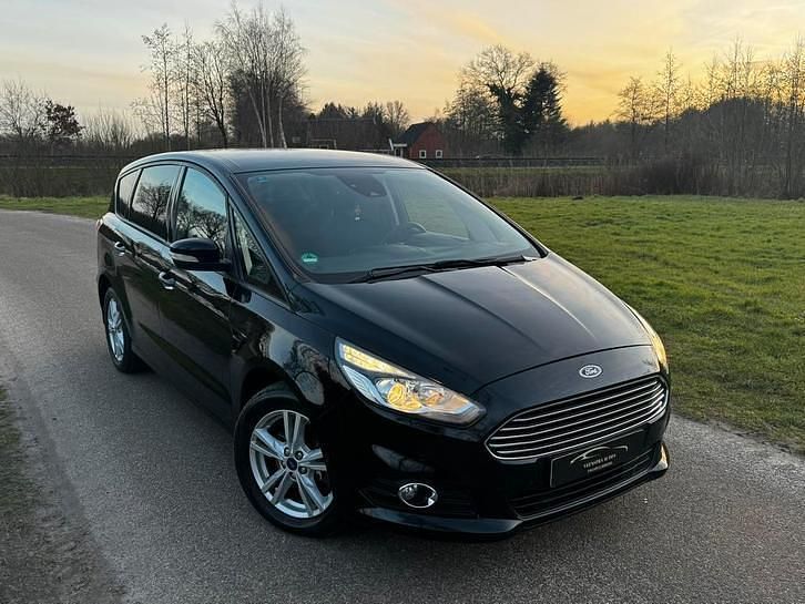 Gebruikt 2019 Ford S-MAX S MPV | € 15.950 (Eerlijke prijs) - Afbeelding 1/4