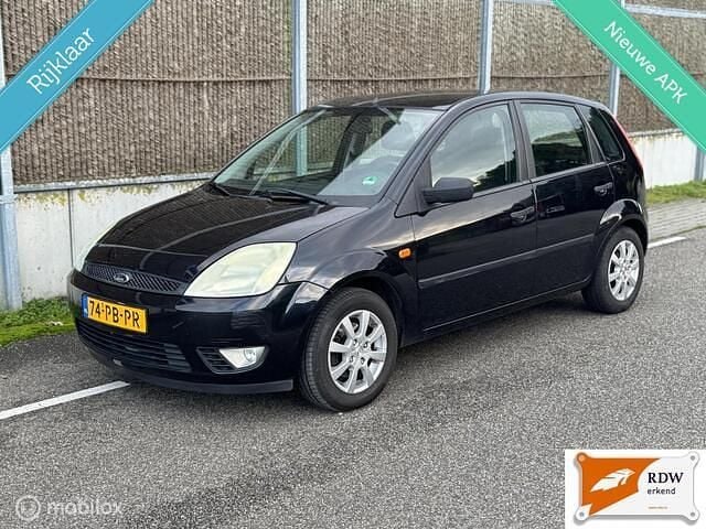 Occasion Ford Fiesta Ambiente 80 PK (58 kW) 2004 Zwart Hatchback