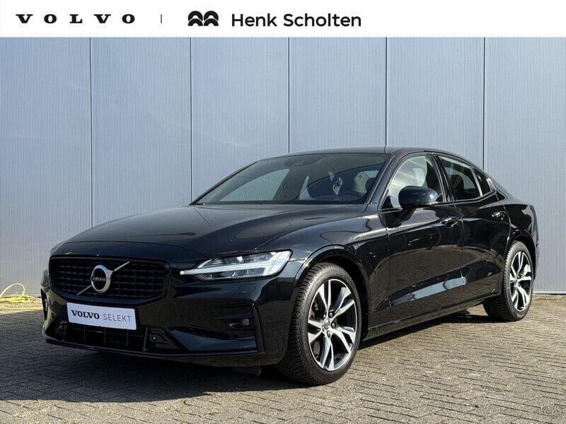 Zwart, metallic lak Gebruikt 2020 Volvo S60 R-Design Sedan | € 28.950 (Eerlijke prijs) - Afbeelding 1/4