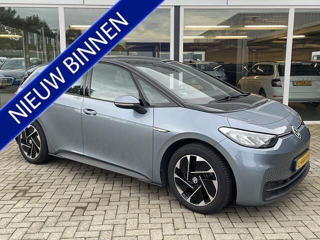 Blauw Occasion 2021 VW ID.3 Life Hatchback | € 16.550 (Goede deal) - Afbeelding 1/3
