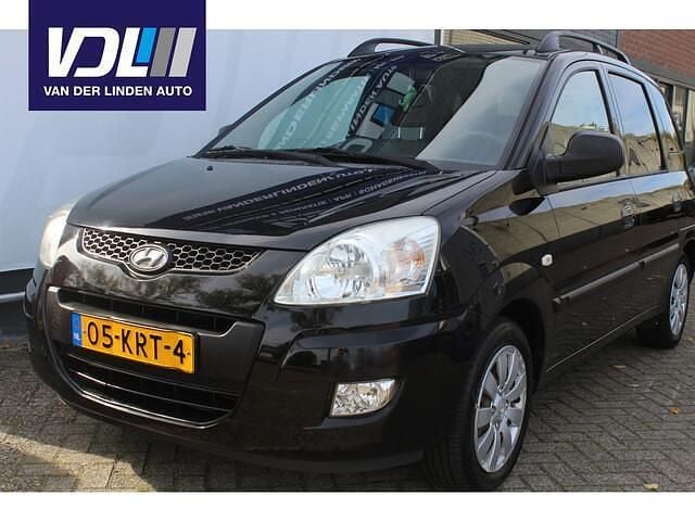 Zwart Gebruikt 2010 Hyundai Matrix Dynamiq MPV | € 5.245 - Afbeelding 1/4